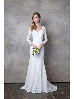 Clearance Ivory Size XS Simple Long Sleeve Lace Wedding Dress By Eva USA 3407
